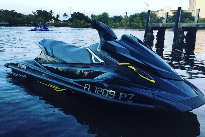 1 Hour Jet Ski Rental in Fort Lauderdale - Equipment, check-in, and preparation