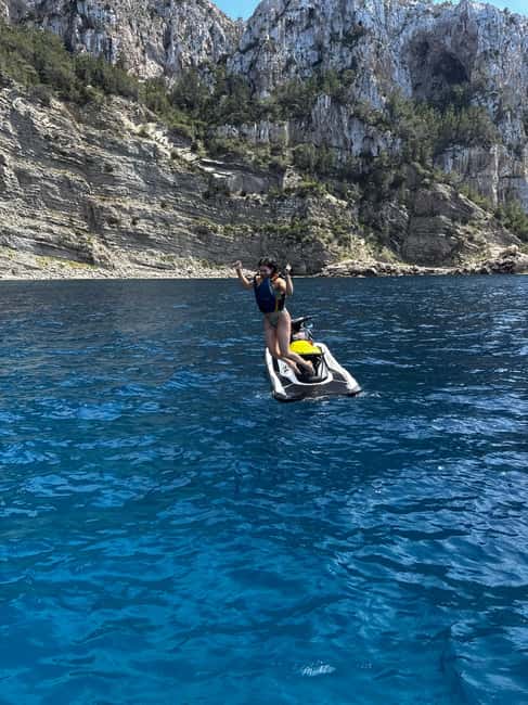 1-hour jet ski tour with no license required - Price, flexibility, and what is not included
