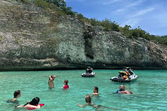 2 Hours Private Jet Ski Tour in Saint Martin with free passenger - Mullet Bay and the Simpson Bay bridge