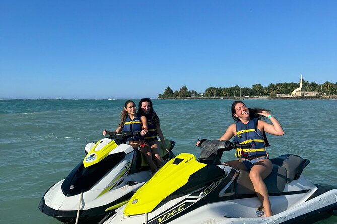30 Minute Jet Ski Ride along Isla Verde Beach - The staff can make or break the outing