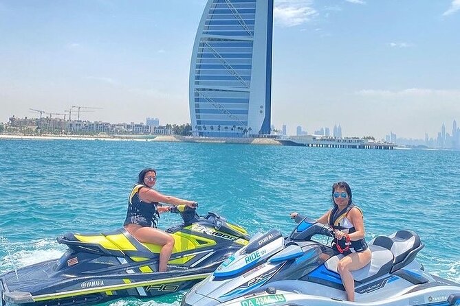 30mins Burj Al Arab Jetski Tour - Jet ski setup, passengers, and age rules