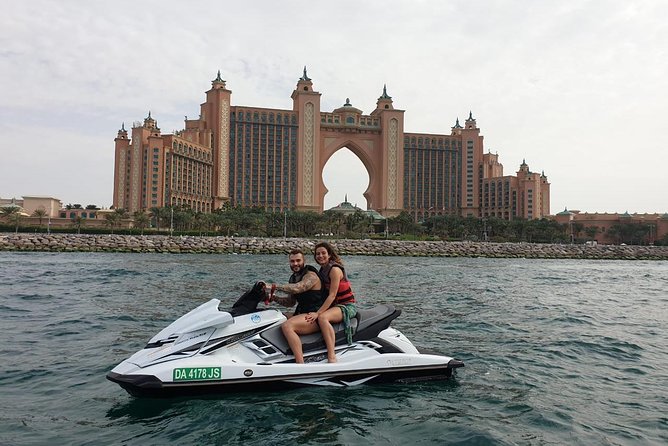 90 Minutes Dubai Palm Jumeirah Jetski Tour - Speed, waves, and the ride itself