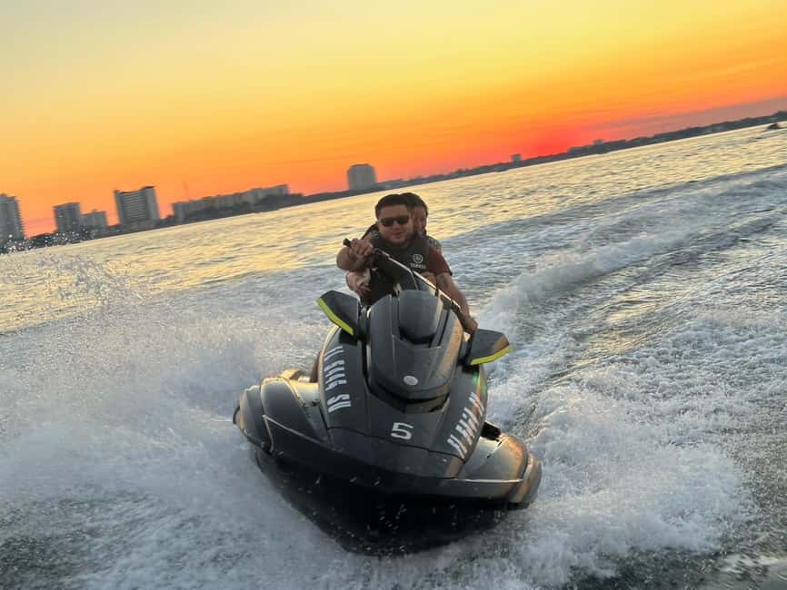 961 NW Seventh St Miami, FL 33136 Miami Jetski aventure #1 - Safety briefing, equipment, and the temporary license