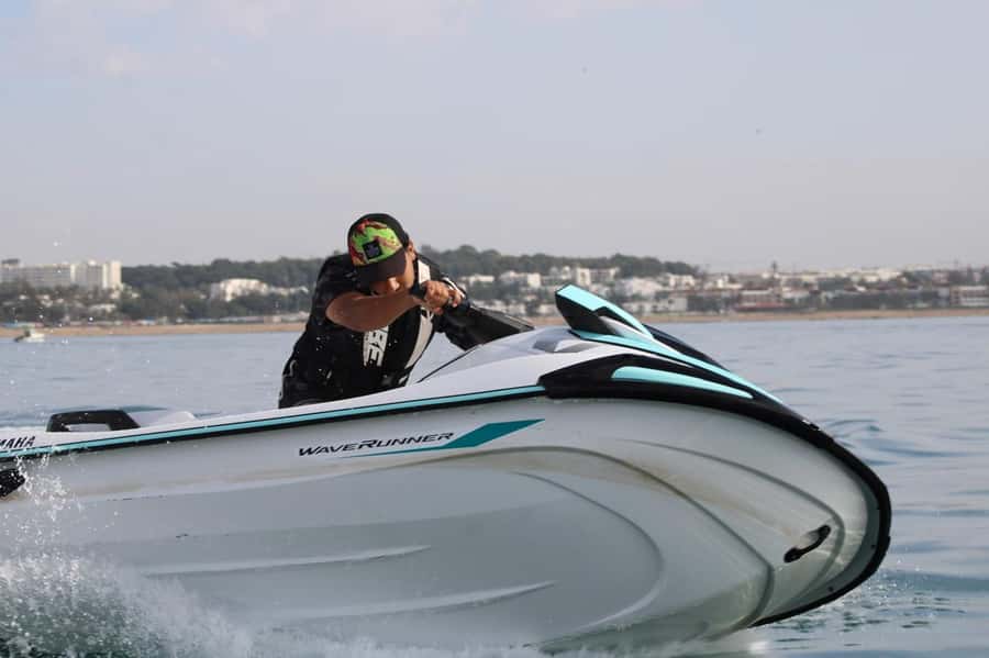 Agadir: Jet Ski Expereince with Hotel Transfers - Languages, confidence, and the instructor’s role