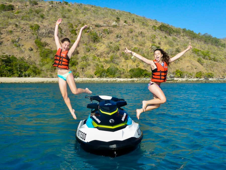 Airlie Beach: Airlie Adventure Jet Ski Tour - Wildlife watching from a jet ski