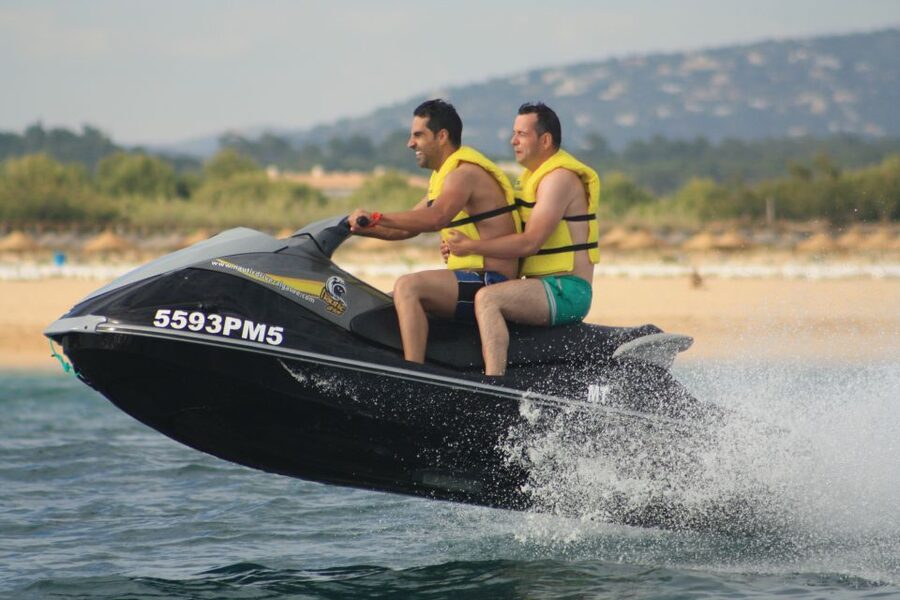 Albufeira: Jet Ski Rental - Who should book this ride?