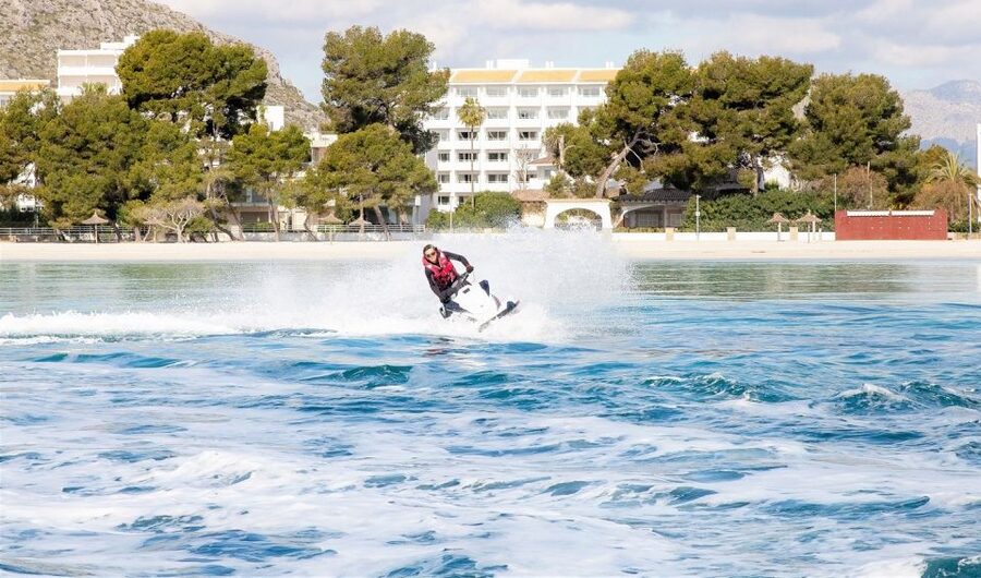 Alcudia: 30-Minute Jet Ski Adventure for Beginners & Photos - Key points to know before booking