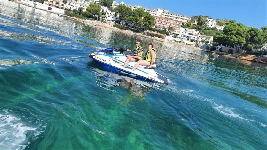 Alcudia: Aucanada Beach Jet Ski Trip - Driving your own jet ski without a licence