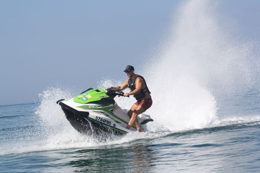 Algarve: Jet Ski Rental in Armação de Pêra - Who should book this ride