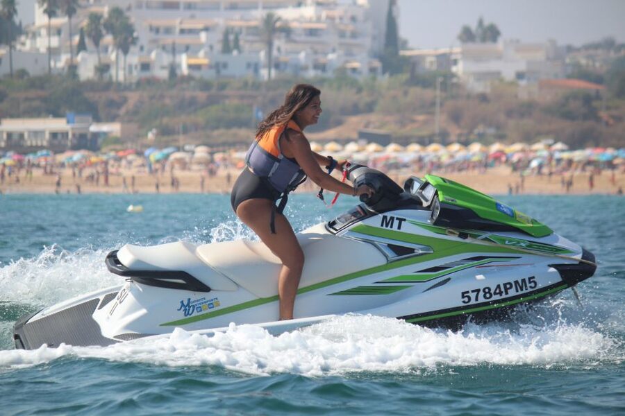 Algarve: Jet Ski Rental in Armação de Pêra - A quick burst of Algarve speed