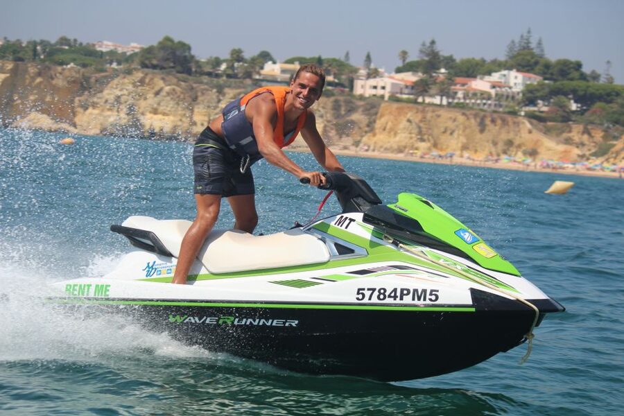 Algarve: Jet Ski Rental in Armação de Pêra - Meeting at Armação de Pêra Beach