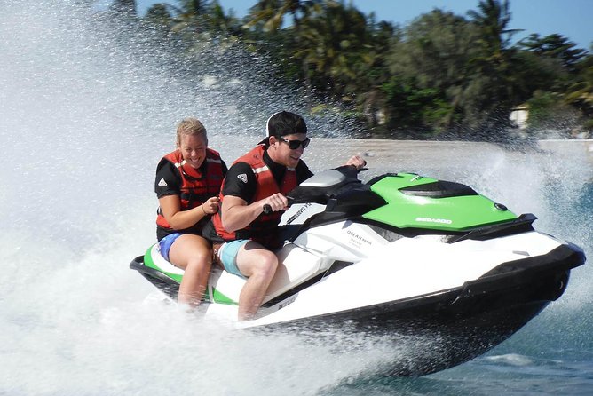 Aruba Jet Ski Rental — Exciting Water Adventures Await - The 30-minute ride along Palm-Eagle Beach