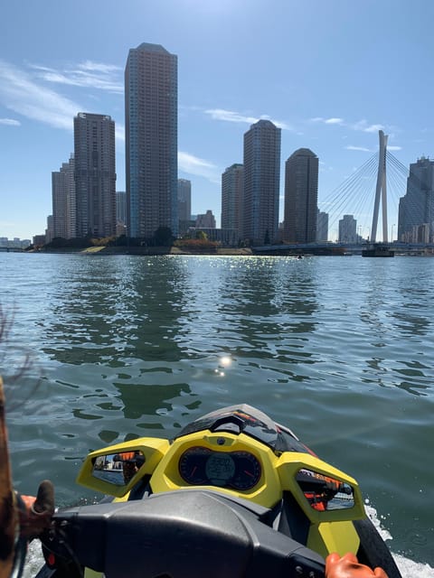 Asakusa : explore tokyo bay and canals by jet skis - Seeing Tokyo from the Sumida River