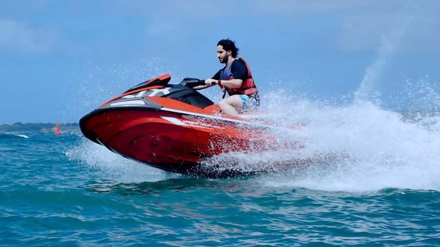Bali: Jet Ski Ride at Nusa Dua Beach - Getting ready with the included facilities