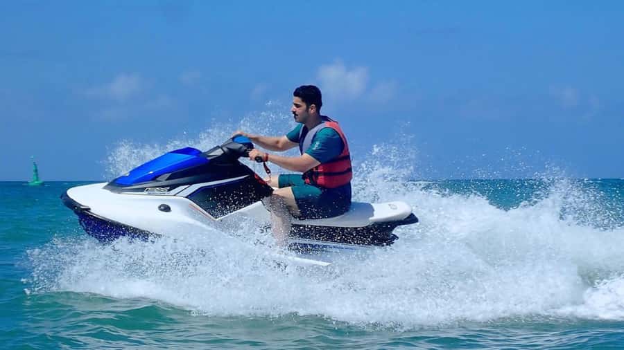 Bali: Jet Ski Ride at Nusa Dua Beach - Who will enjoy this most