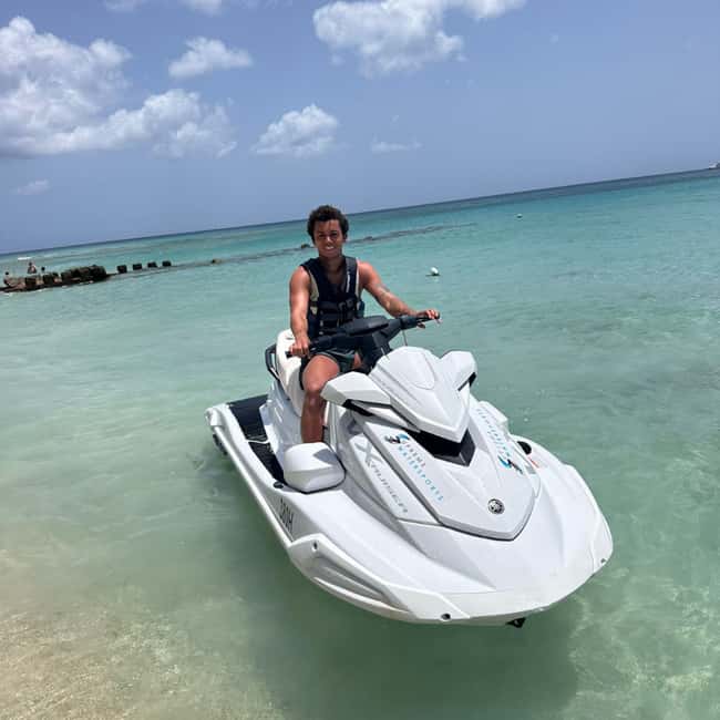 Barbados: Jet Ski Rental with Supreme Watersports - Speed and sea views at Holetown Beach