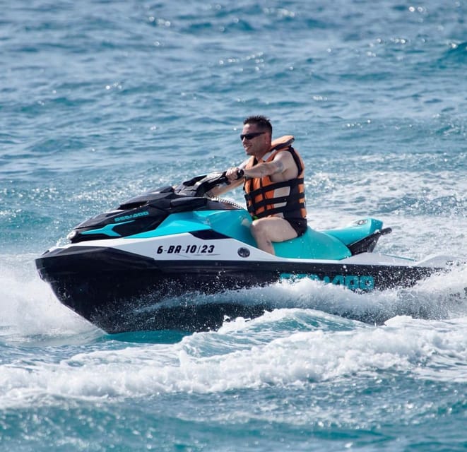 Barcelona: Rent a Jetski and speed through the ocean - Racing or riding at your own pace