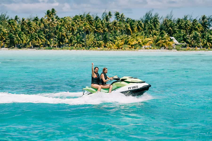 Bora Bora: Jet Ski, Lunch & Shark/ Ray Safari - What makes this Bora Bora tour worth considering