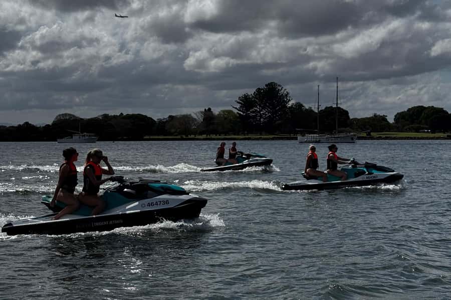 Brisbane: Sunset Jetski Tour on the Brisbane River - Indooroopilly Railway Bridge and the western stretch