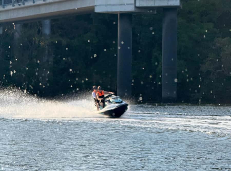Brisbane: Sunset Jetski Tour on the Brisbane River - What the guides add to the experience