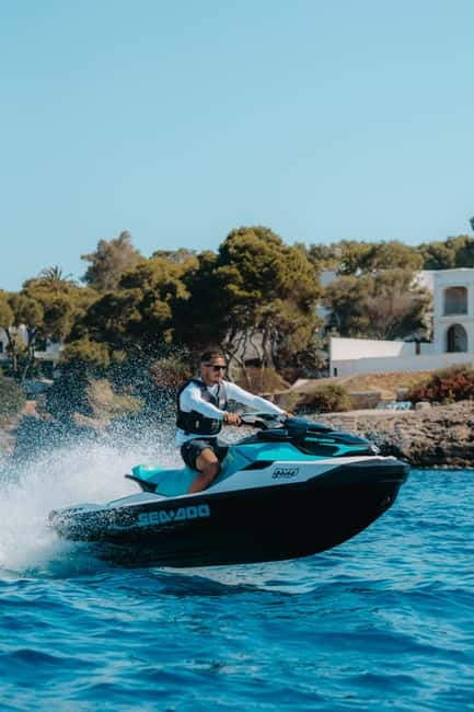 Cala d'Or | Jet Ski Tour 30 min along southeast coast. - A beginner-friendly ride with real supervision