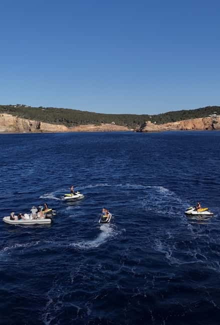 Cala Salada: 30-Minute Jet Ski Experience - A Fast Start at Hotel Es Pins
