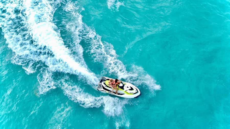 Cancun: Jet Ski Rental in Ocean Side - Why the ocean side makes this ride different