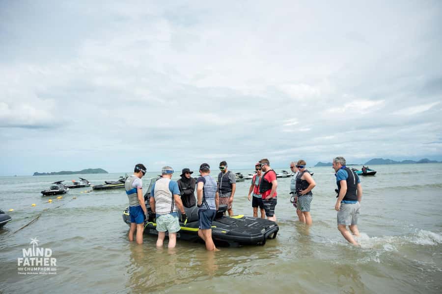 Chumphon: Jet Ski Adventure with Island Trip Option - Thai food on the beach