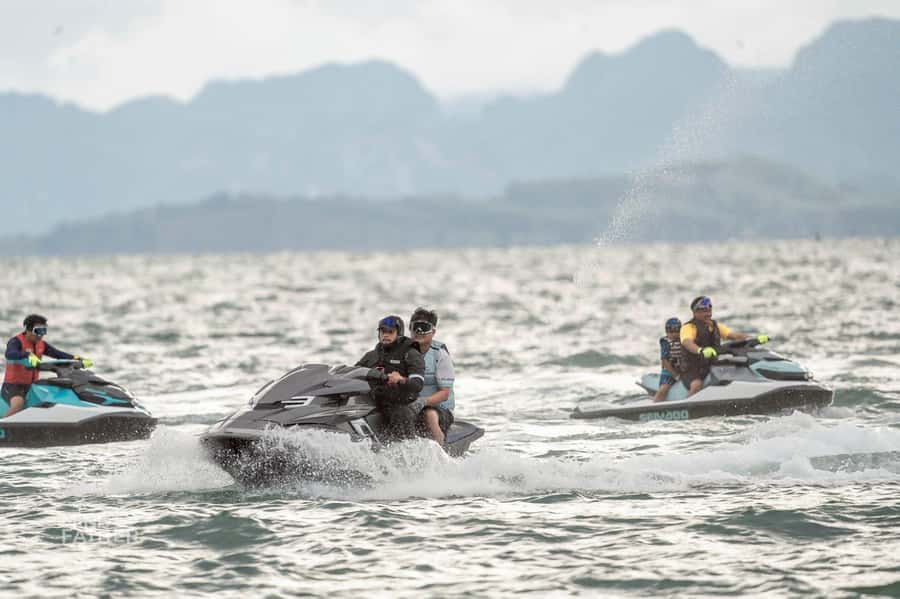 Chumphon: Jet Ski Adventure with Island Trip Option - Who will enjoy this most