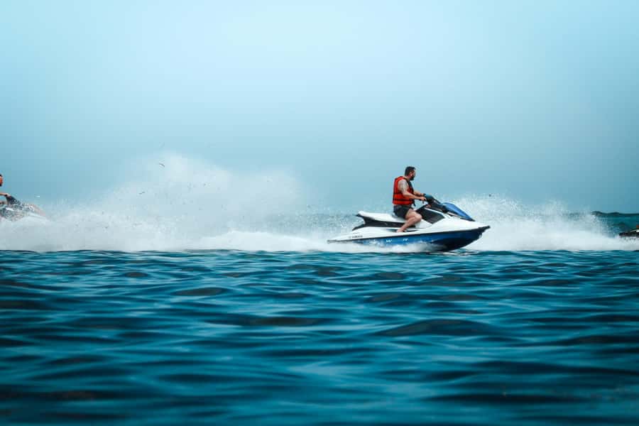 Doha Jet Ski Adventure – Ride the Arabian Waves - Why this Doha water ride works well