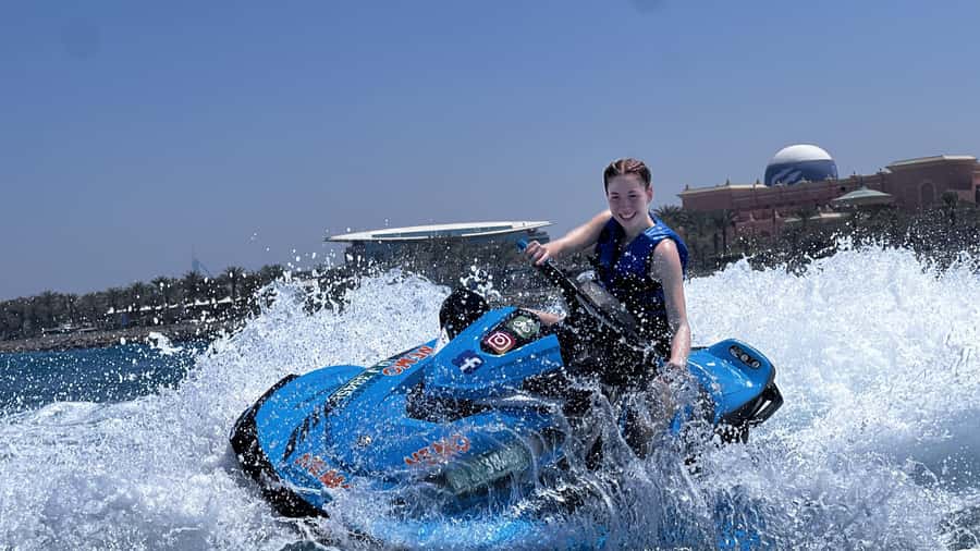 Dubai Jet Ski: Burj Khalifa, Burj Al Arab, Pics & Ice Cream! - Photos and videos are part of the value