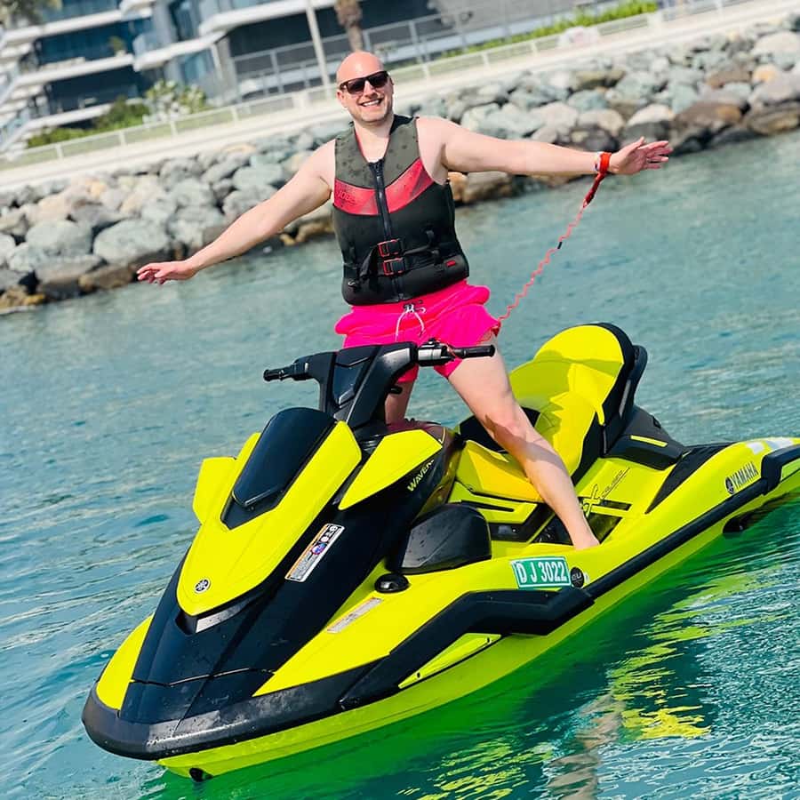 Dubai: Jet Ski Ride with Photos and Videos - 1 Hr - Photos, videos, water, and breaks