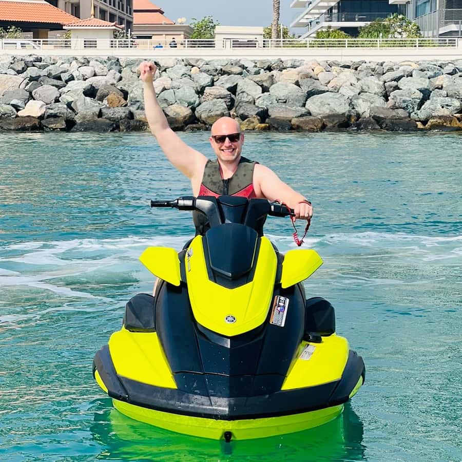 Dubai: Jet Ski Ride with Photos and Videos - 1 Hr - Who will get the most from this ride