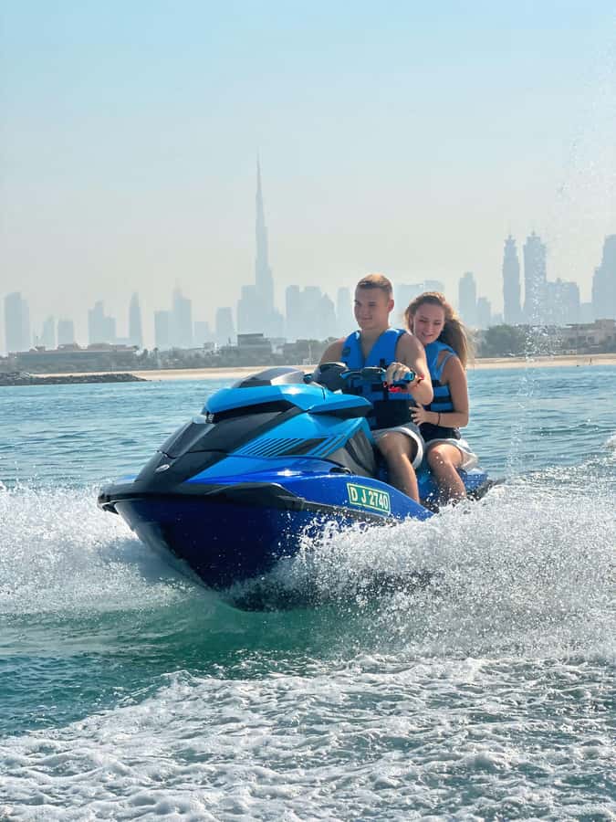 Dubai: Jet Ski Tour of Burj Al Arab with Photos & Videos - Rough water, heat, and physical effort