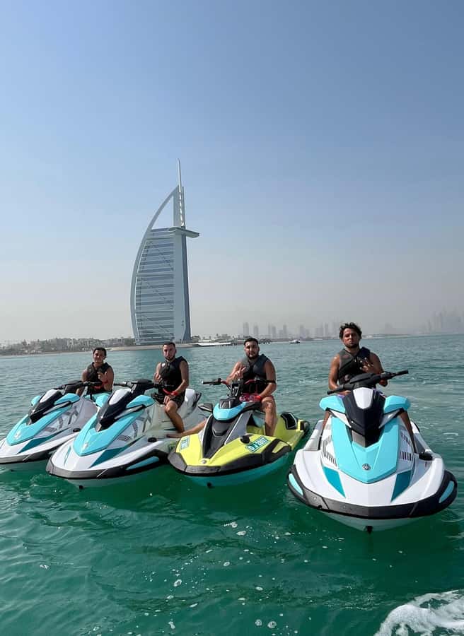 Dubai: Jet Ski Tour To Atlantis Hotel and Burj Al Arab - Learning to Handle the 1800cc Yamaha