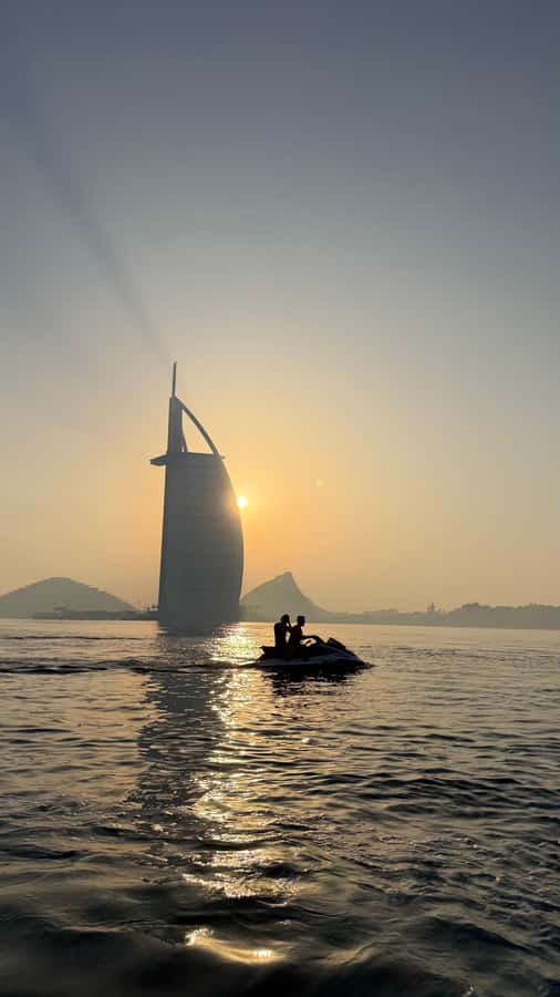 Dubai jet ski: visit the Burj al Arab and Atlantis with photos and videos - The 45-minute route adds the Burj Khalifa