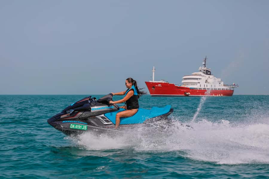 Dubai: Jetski Ride up to 2 People with Photos & Refreshments - What the photos are really worth