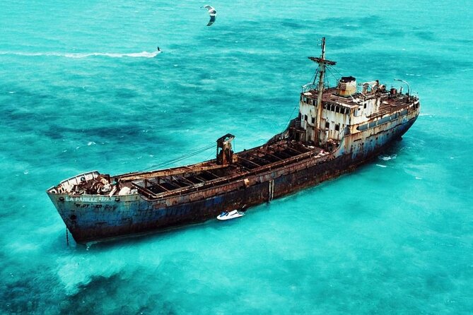 FAMOUS SHIPWRECK, Tiki Bar & Iguana Island Private Jet Ski Tour - Half Moon Bay and the Turks and Caicos rock iguanas