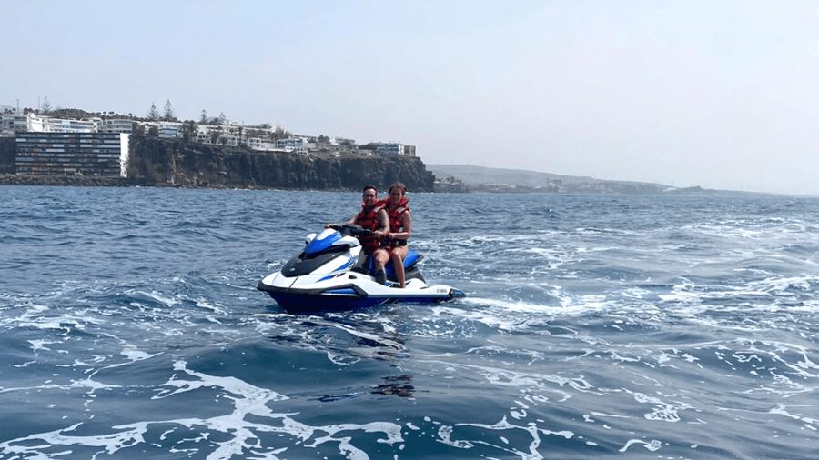 From Playa del Inglés: Guided Jet Ski Tour & Hotel Transfers - A short briefing before the engines start