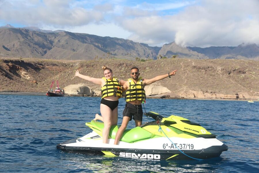 From Puerto Colon : 1 hour adrenaline JetSki tour - Booking flexibility and useful checks