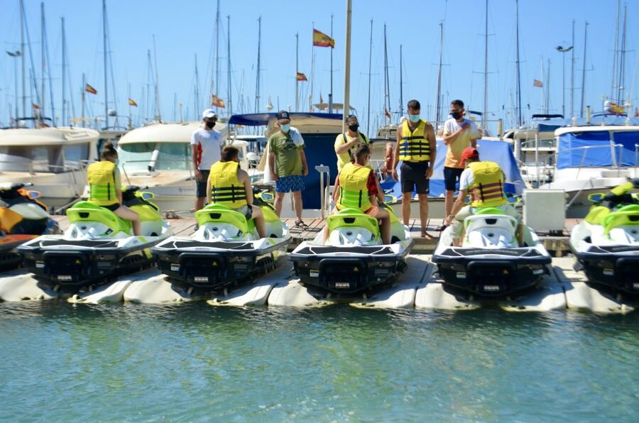 from Torrevieja: Jet ski tour without a license. - Who will enjoy this most?