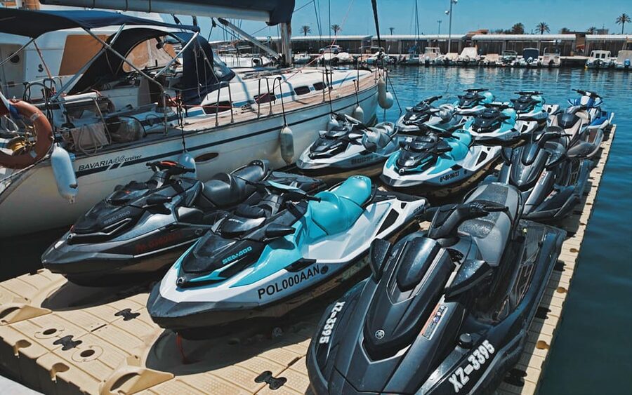 Fuengirola: Jet Ski Rental - From Fuengirola Marina to Open Water