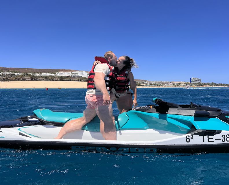 Fuerteventura : 1 hour JetSki Rental without licence - Taking the jet ski onto the special circuit