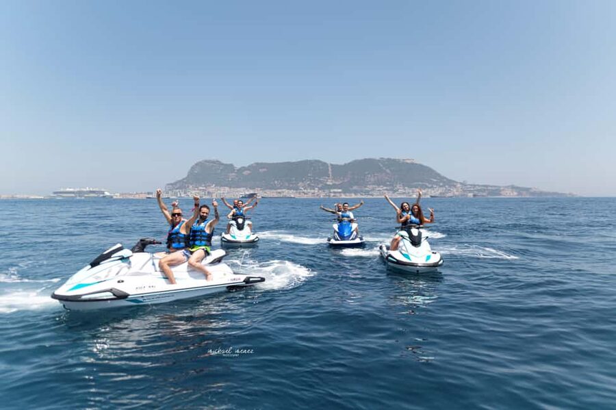 Gibraltar: Jet Ski Tour of the Bay - How the guide and group size affect the ride