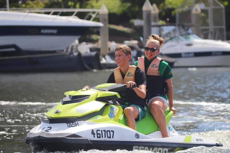 Gold Coast: 1-Hour Jet Ski Ride -No slow zones + Free Photos - The stop at Tipplers Bar on South Stradbroke Island
