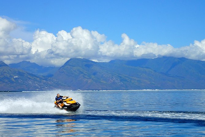 Jet-ski excursion 3 hrs Jet ski excursion to Moorea (single or two-seater) - What the $133.61 price includes in practical terms
