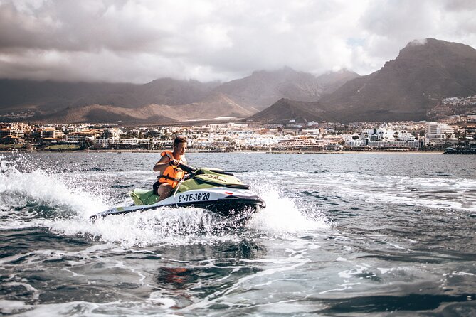 Jet Ski Experience in Tenerife, Las Galletas with Flash Jet Ski - The safety briefing and first minutes on the water