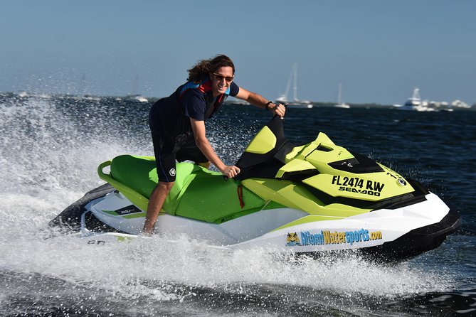 Jet Ski Freeride with Miami Watersports - Staff help and the check-in experience