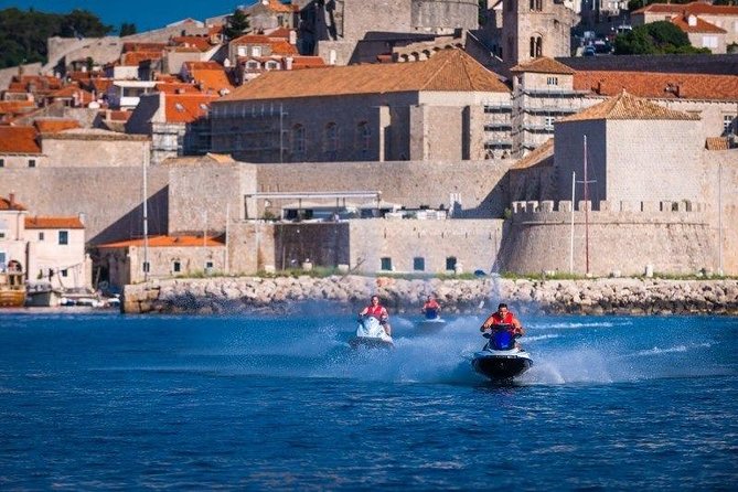 Jet Ski Rent 1h - The staff and the first-time driver experience
