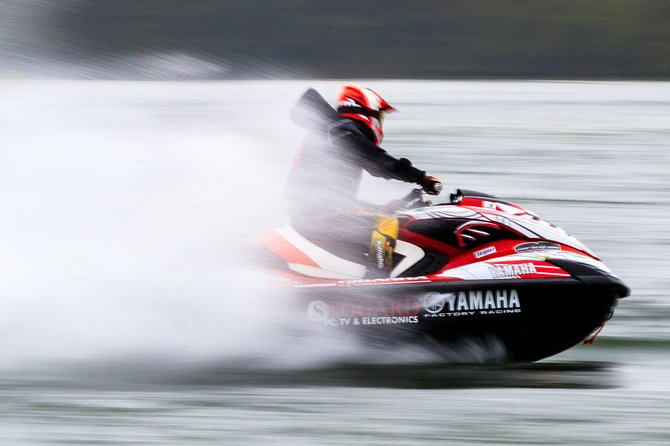 Jet Ski Tour in Dubai duration 1H Burj al Arab and Atlantis palm - Who will enjoy this most?